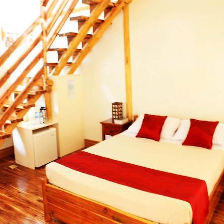 Palo Alto Bed & Breakfast Puerto Princesa Room photo